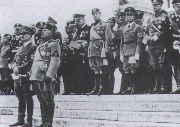 Hitler e Il Duce Benito Mussolini 2