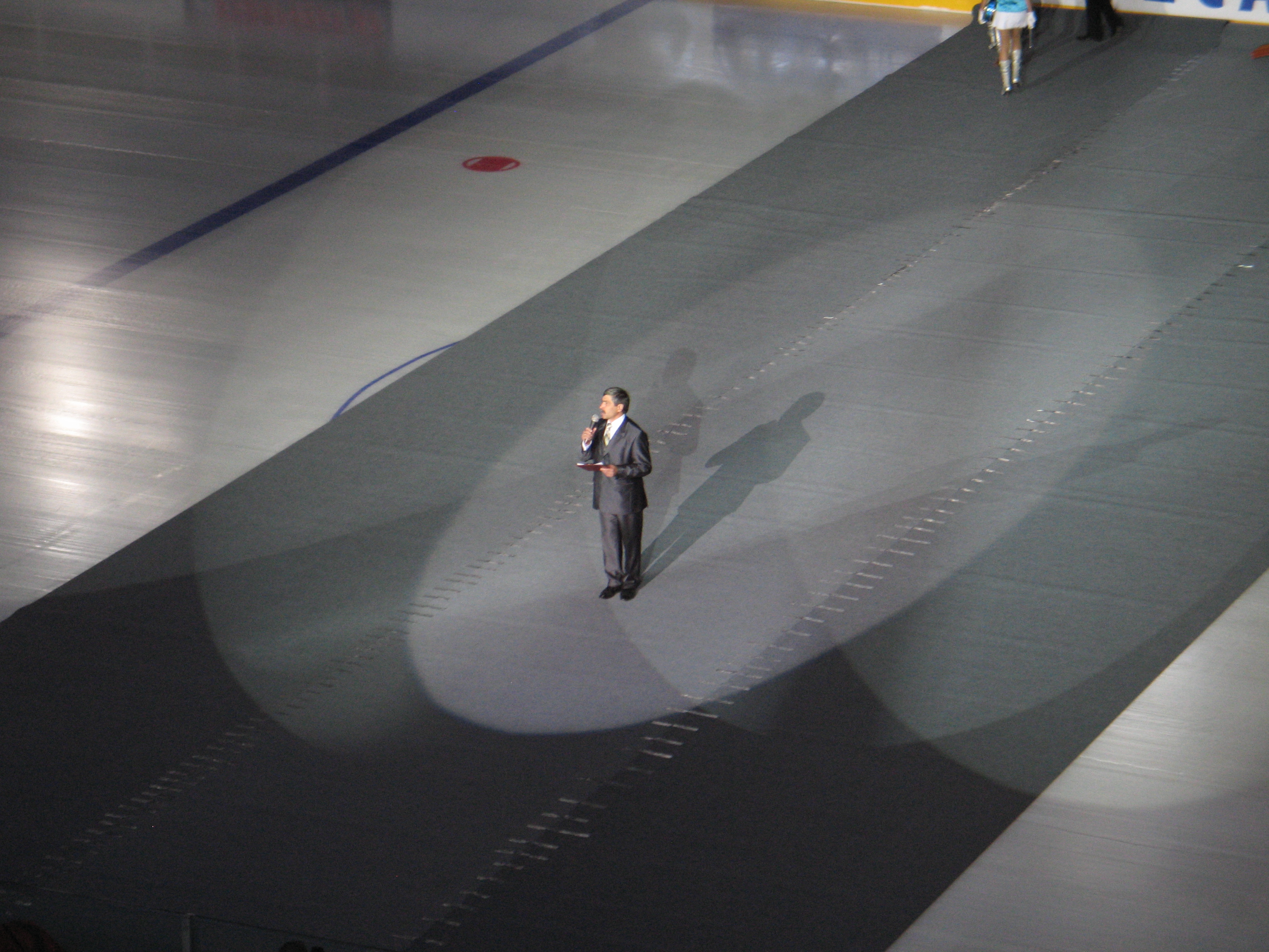 Леонид Михайлов