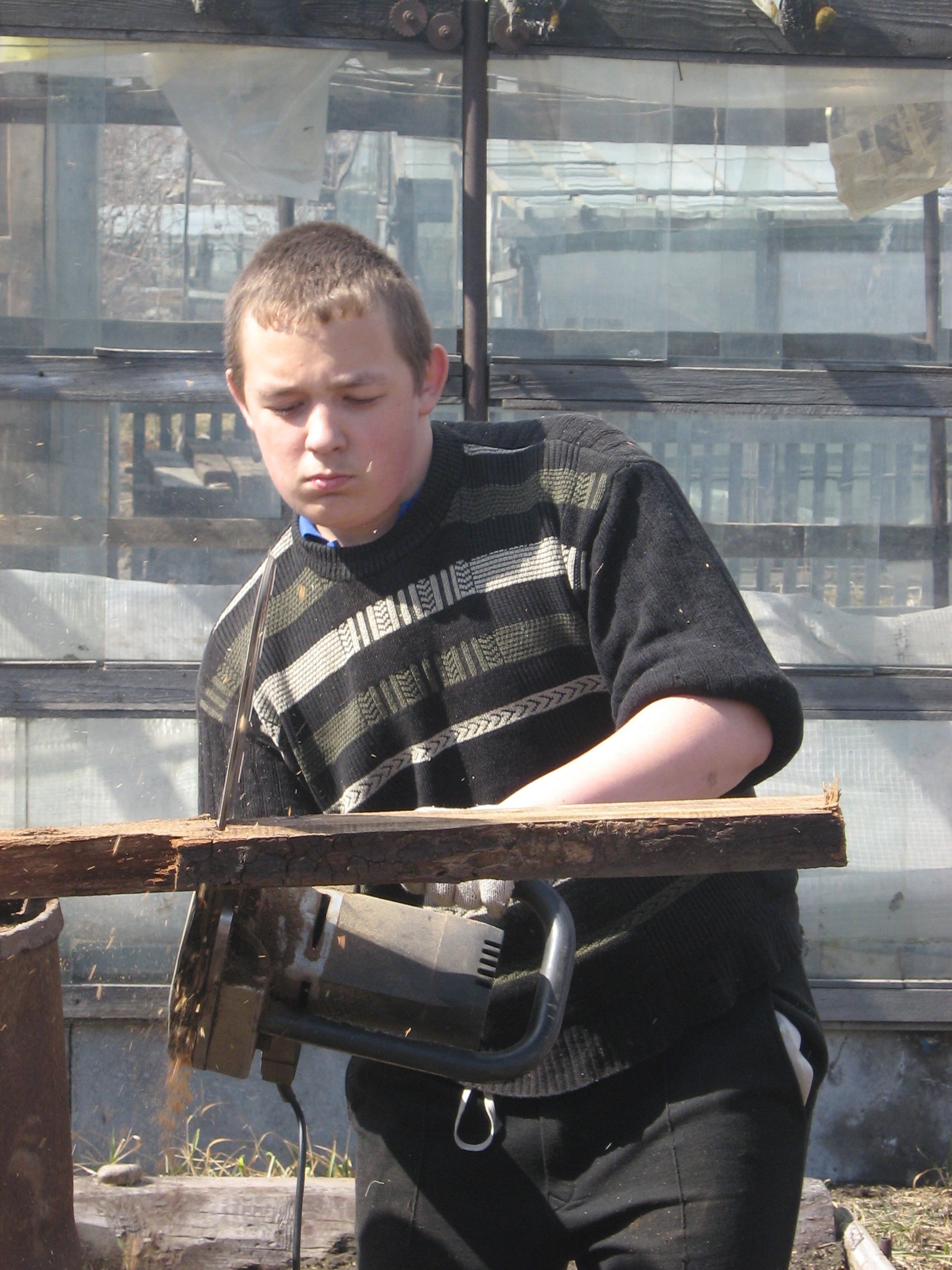 Еще один сын, младшенький.