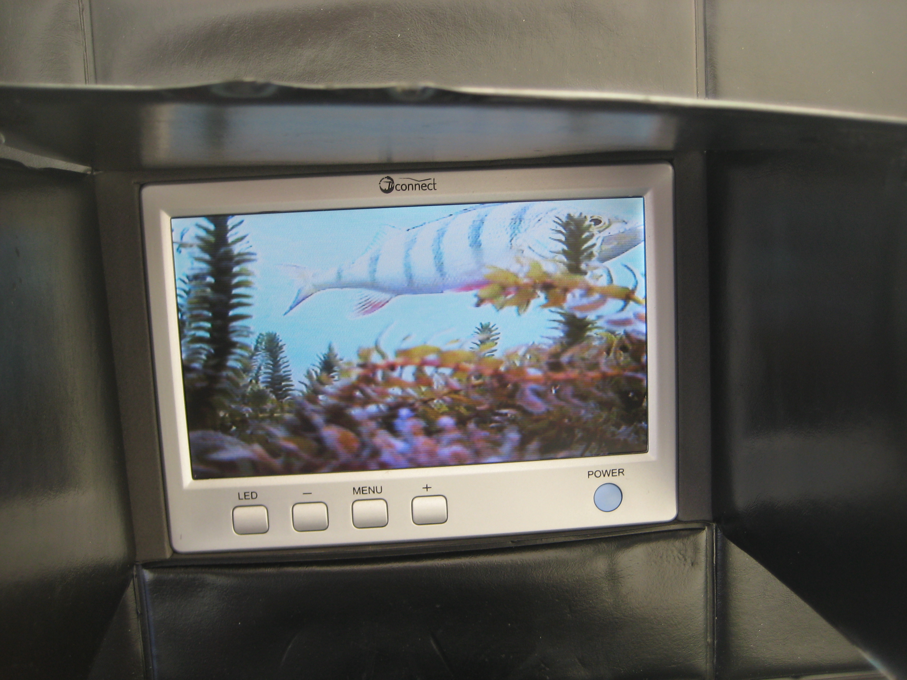 Подводная камера на подлёдной рыбалке.