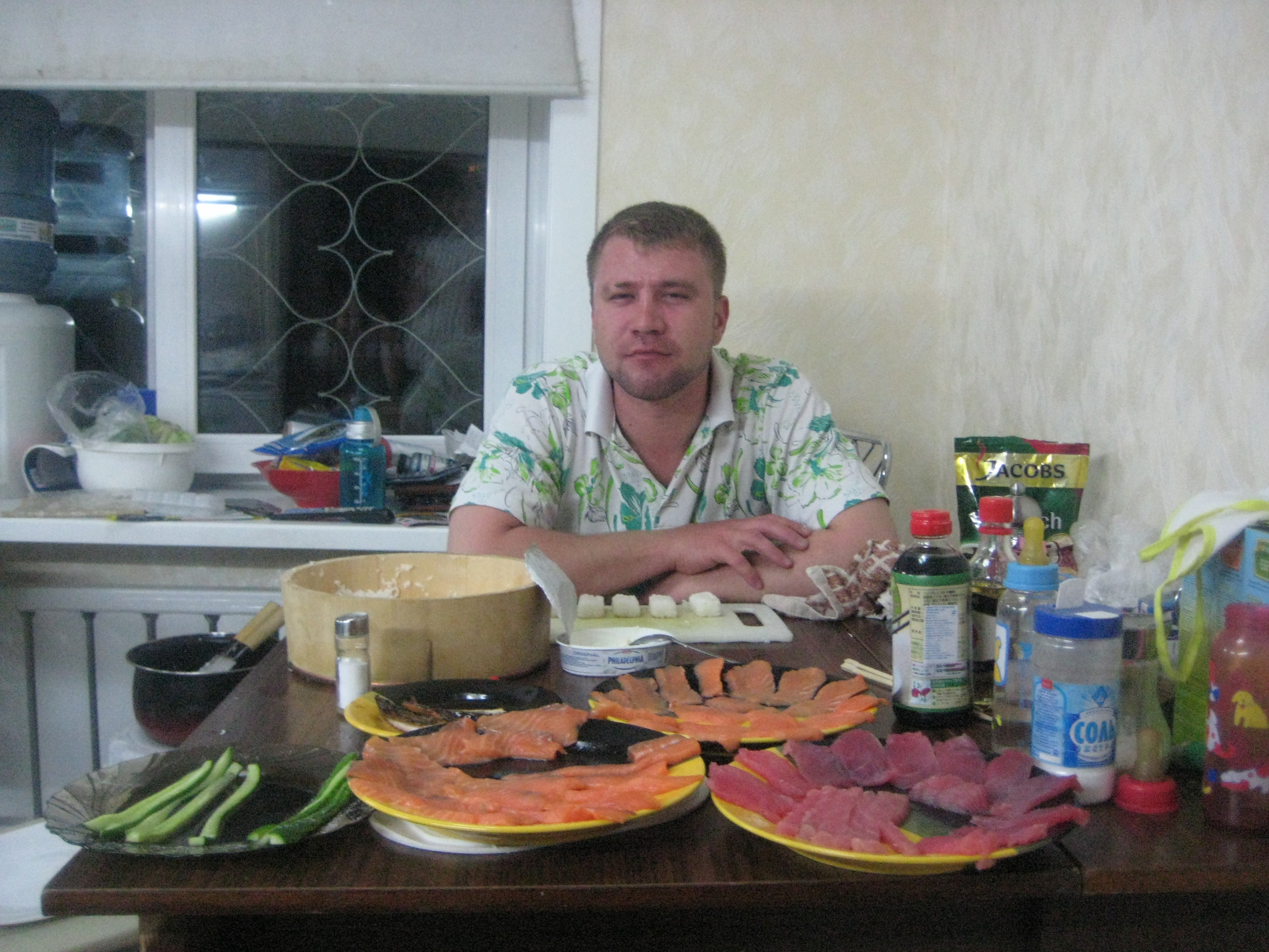 Довольный как стадо бегемотов :)