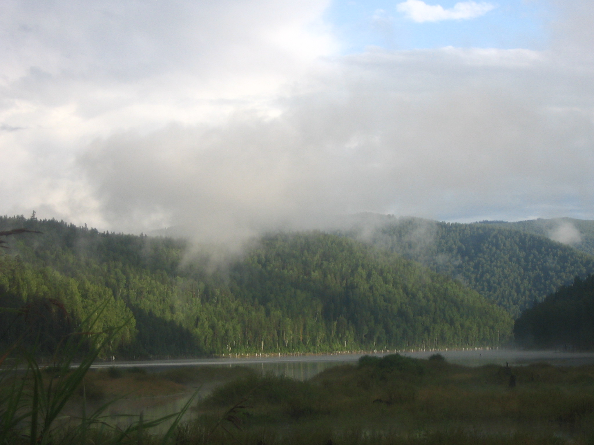 Залив Саяно-Шушенского моря.