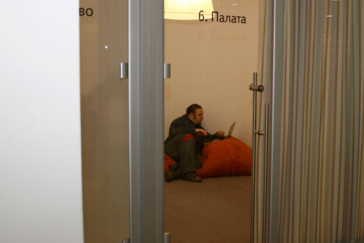 Хочешь - занимайся своими делами :)