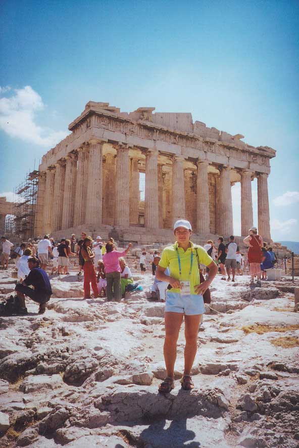 В Афинах очень красиво и очень жарко: 40 с лишним градусов в тени