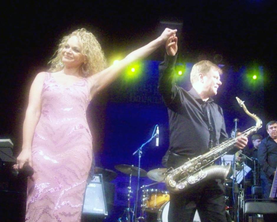 Ларису Долину и Игоря Бутмана ангарчане долго не хотели отпускать