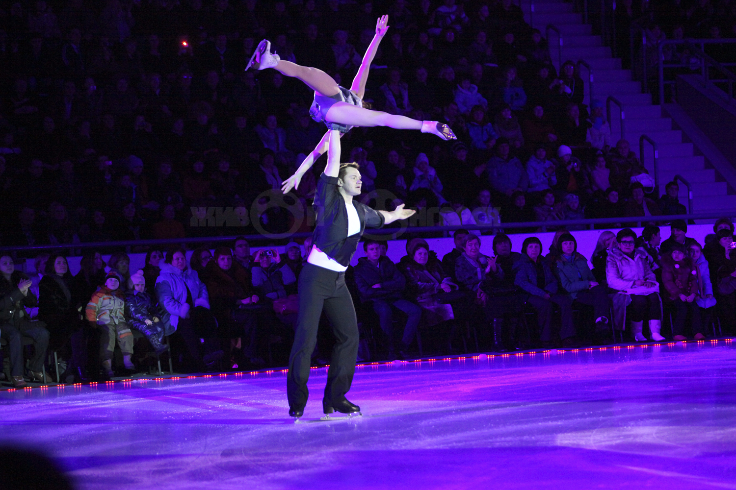 Лёд и пламень - 15