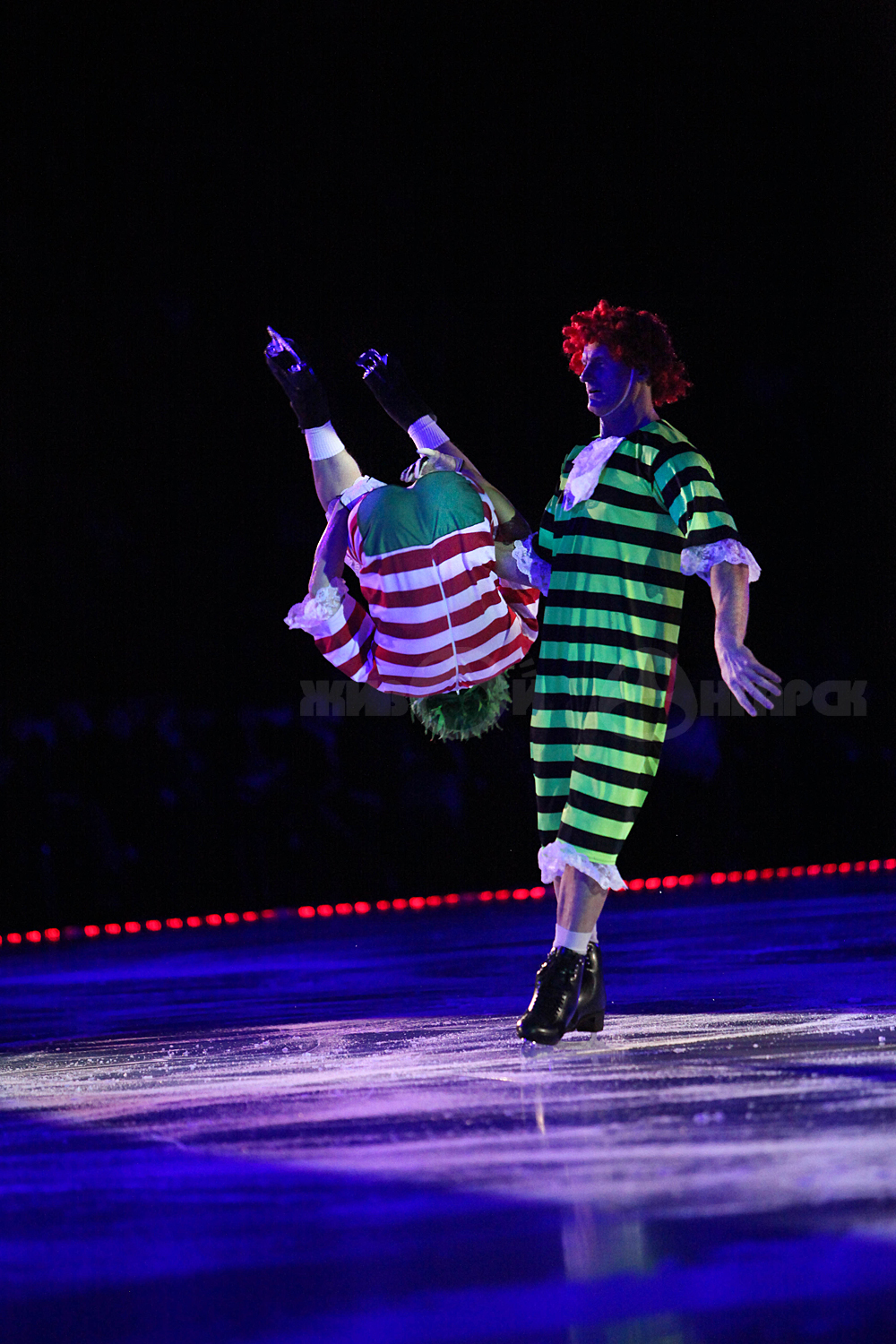 Лёд и пламень - 37