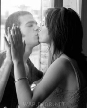 Поцелуй через стекло