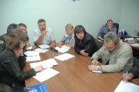 Высокие чины милиции, города и района думают о том, как снизить преступность на почве летнего пьянства Высокие чины милиции, города и района думают о том, как снизить преступность на почве летнего пьянства