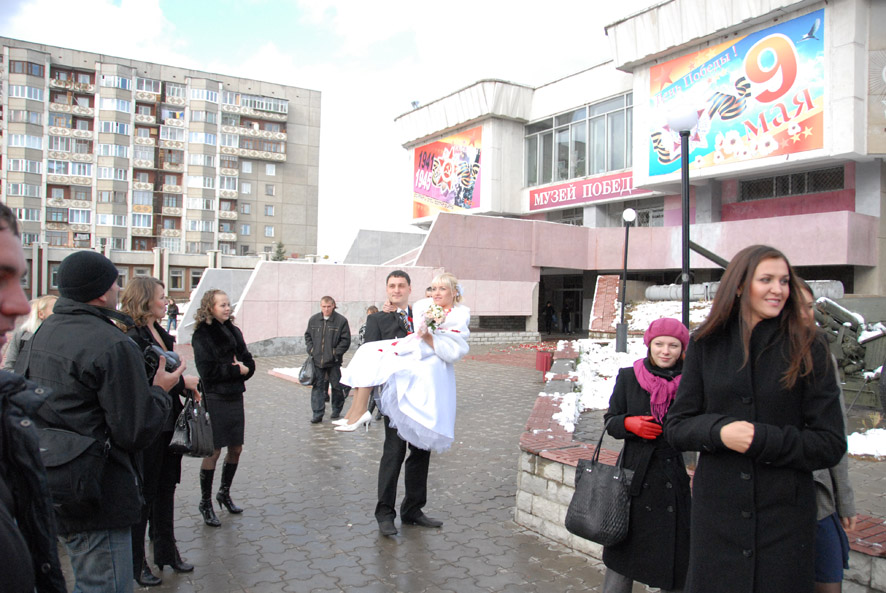 На время ремонта ЗАГСа свадьбы в музее Победы войдут в историю. И в семейную, и в городскую