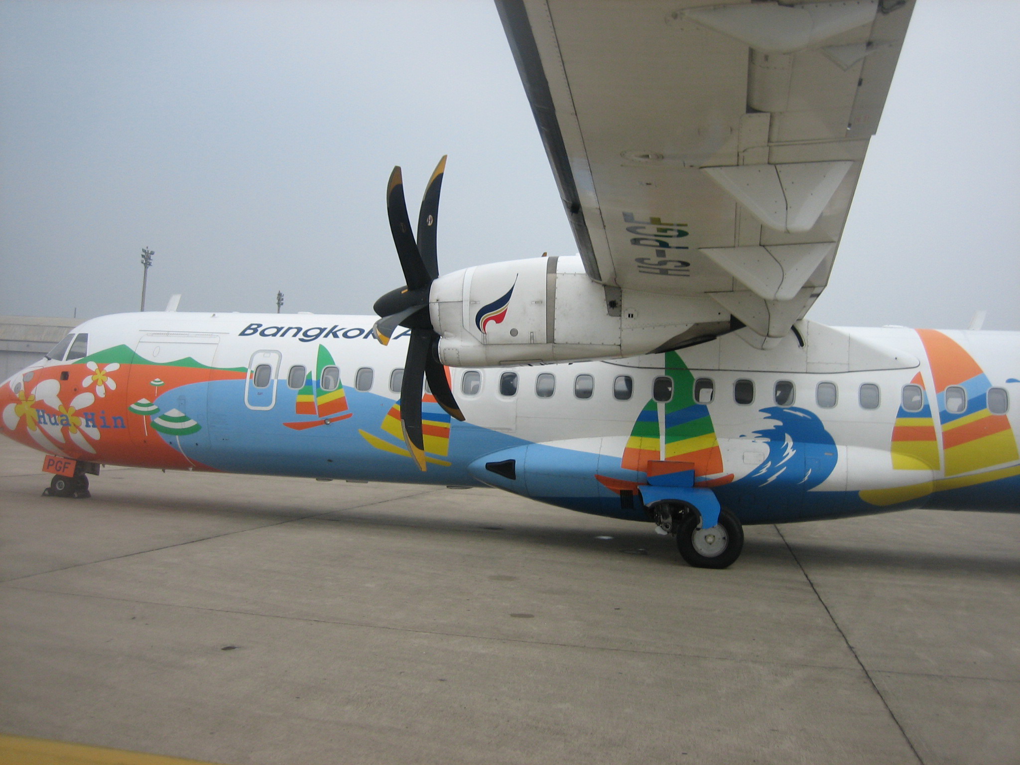 Самолётик. С Утопао улетая, на Пхукет я прилетаю.