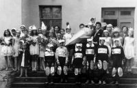 Первый полёт человека в космос в СССР отмечали как национальный праздник: Ну а в лагере имени Героев космонавтов это было самое главное мероприятие всех сезонов!