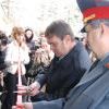 Андрей Козлов перерезает ленточку на открытии вытрезвителя