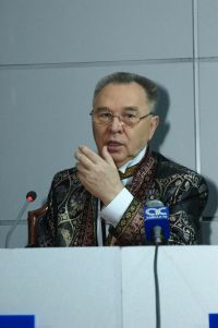 Вячеслав Зайцев: только русская женщина может позволить себе быть по-настоящему красивой! Вячеслав Зайцев: только русская женщина может позволить себе быть по-настоящему красивой!