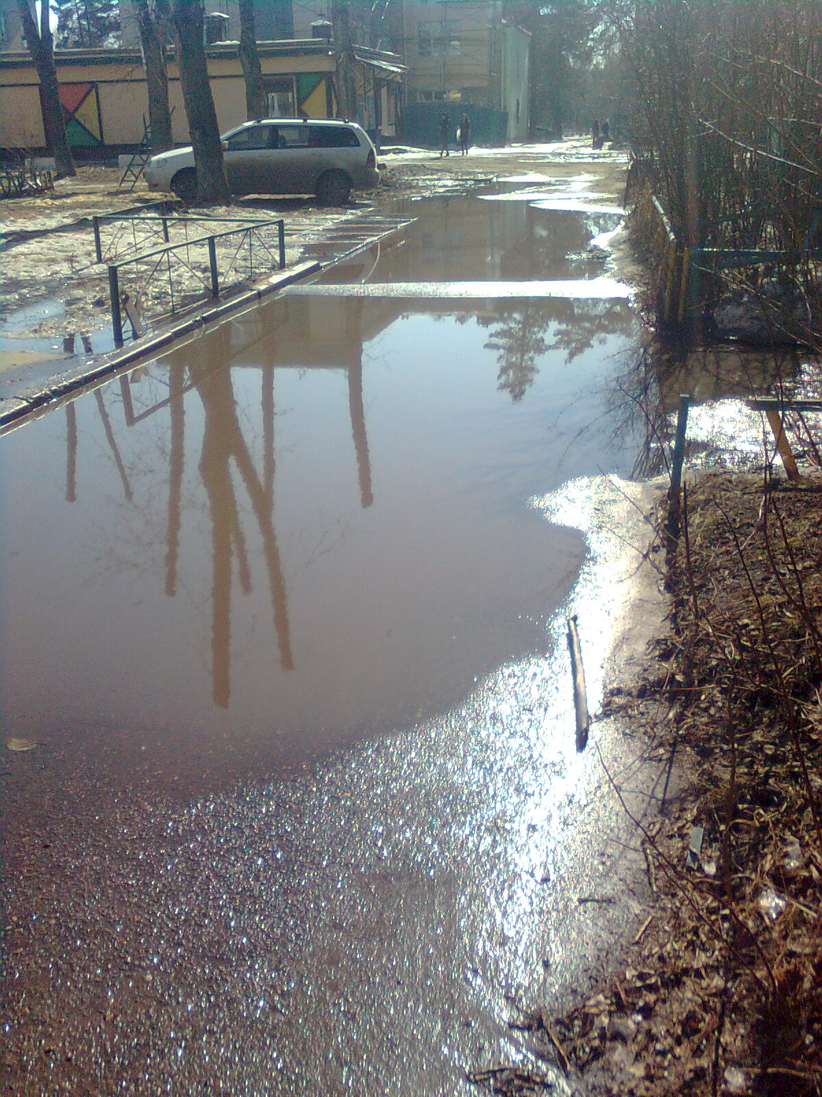 Потоп около подъезда №2 дома 2 квартала 179