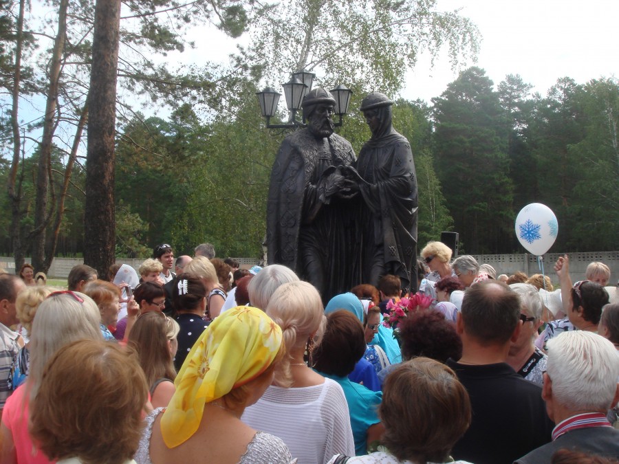 Открытие памятника Петру и Февронии3