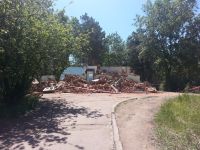 сломали....здание в 211м....зачем?