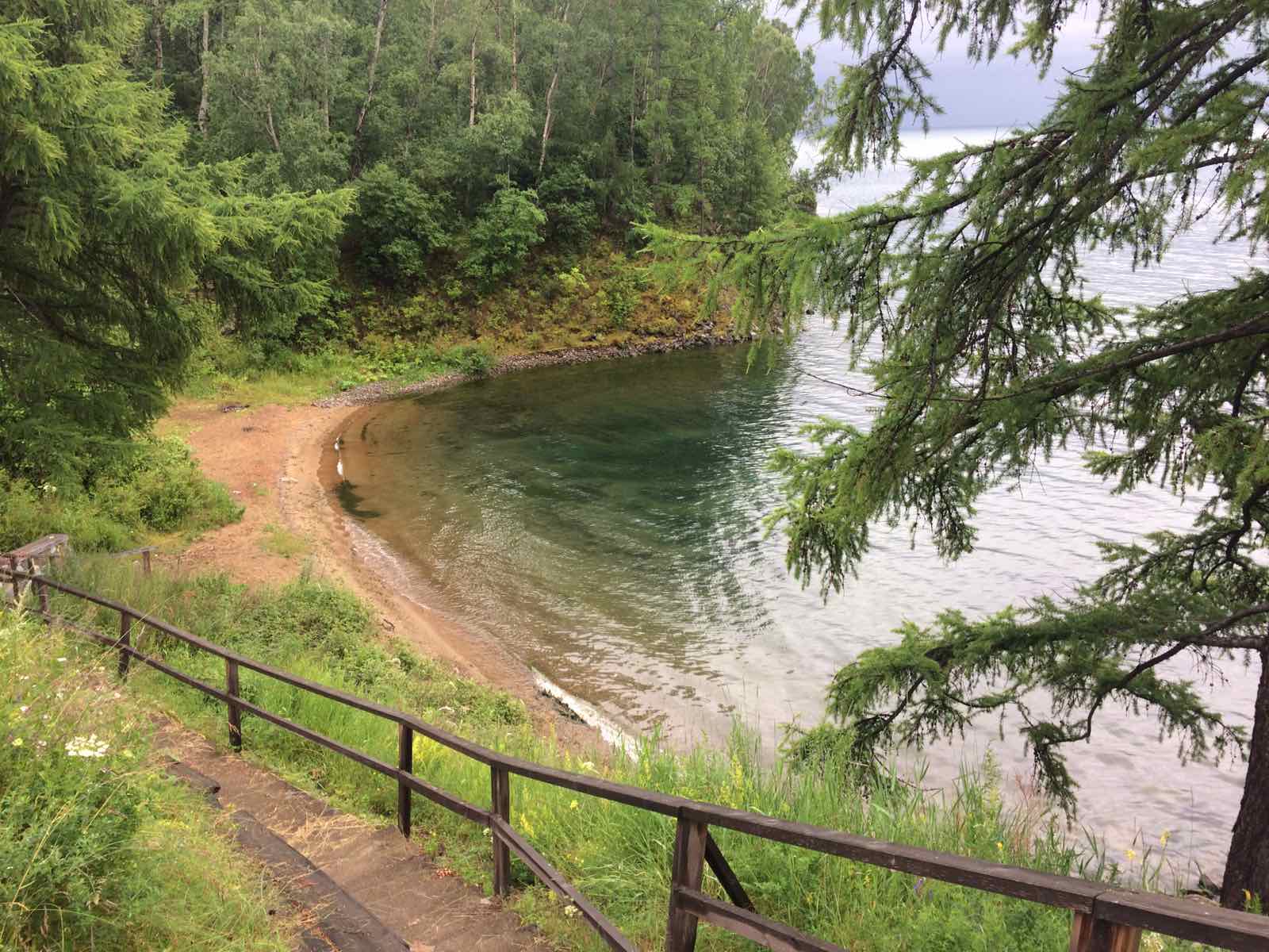 Холодный пляж