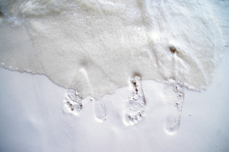 белый песочек бухты Майя Бэй