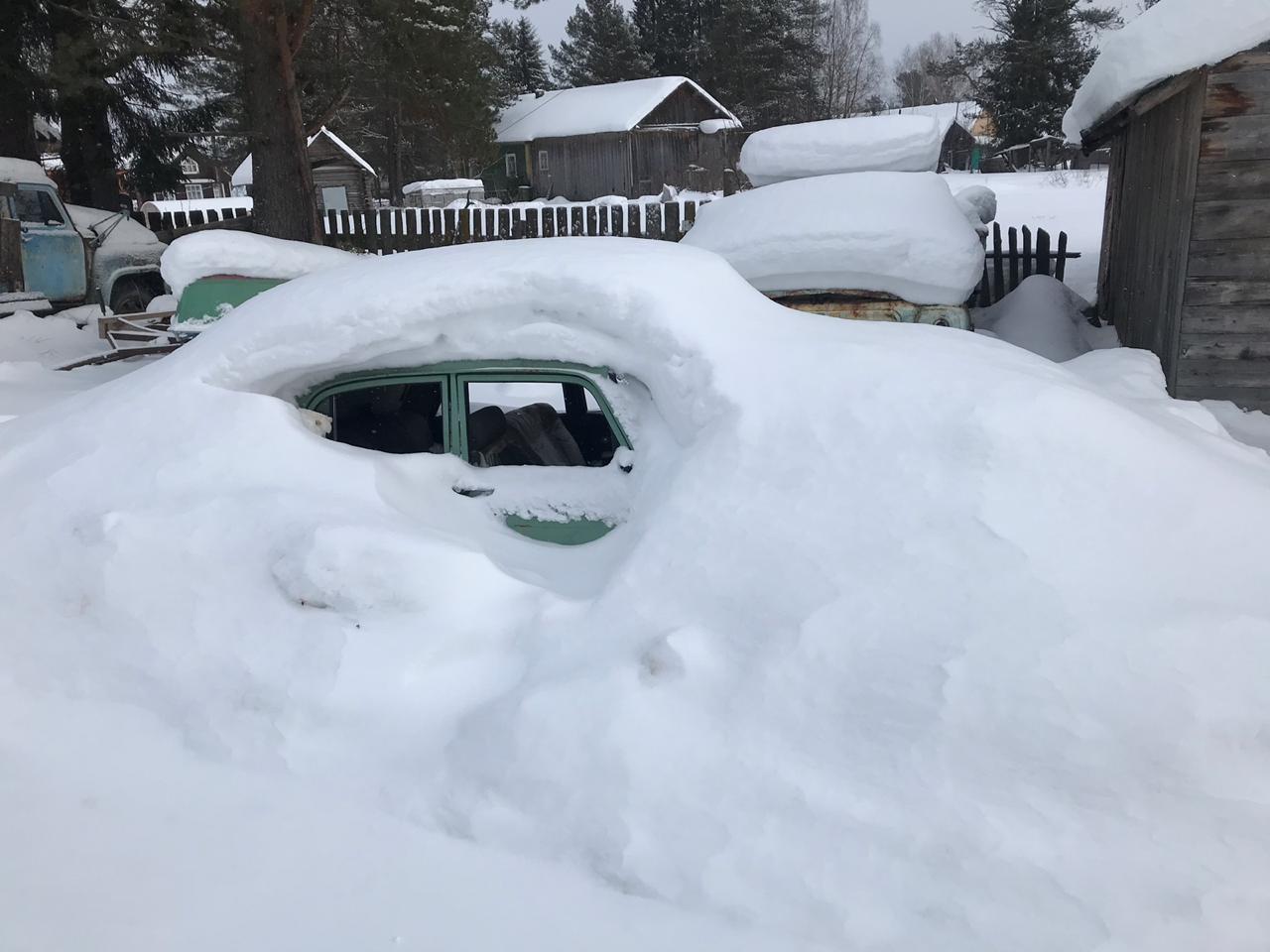 Машина словно в йогурте...