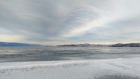 здесь лед заканчивается, дальше - вода