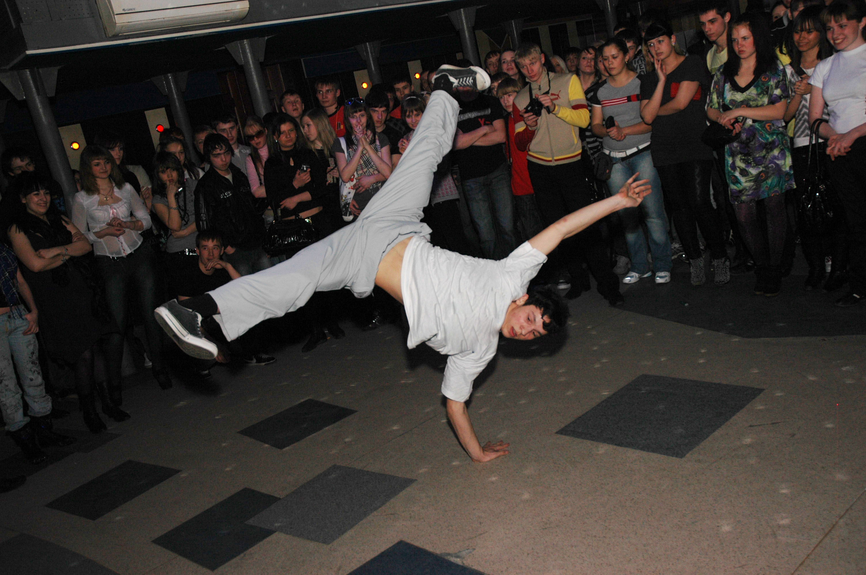 Адреналин накаляет танцпол