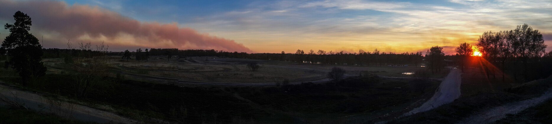 Панорама заката над поймой Китоя 