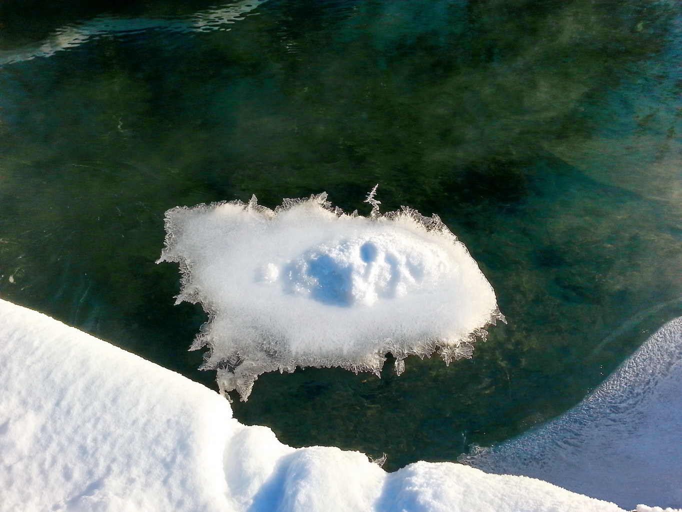 льдинга или снежынка))))