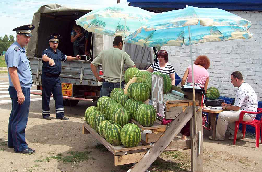 Арестованные арбузы сейчас хранятся на складе при УВД. Их ликвидируют – разобьют в лесу.