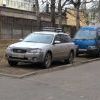 Авто на газонах