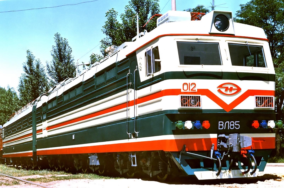 ВЛ85