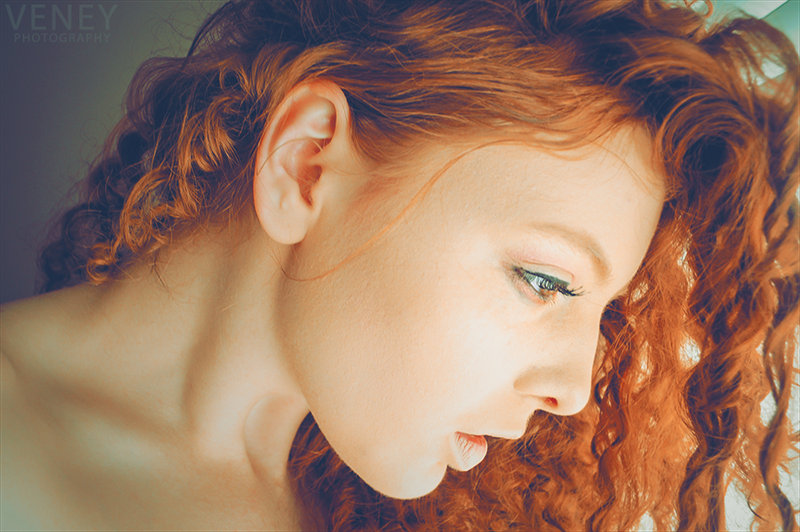 Очередная рыжая)))))