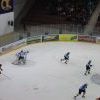 Воротчик гонит своих в атаку. Воротчик гонит своих в атаку.