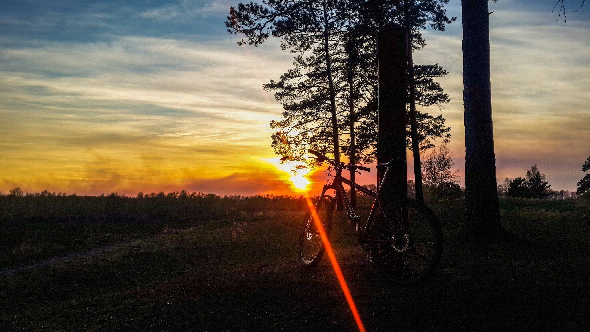 На закате дня воскресного
