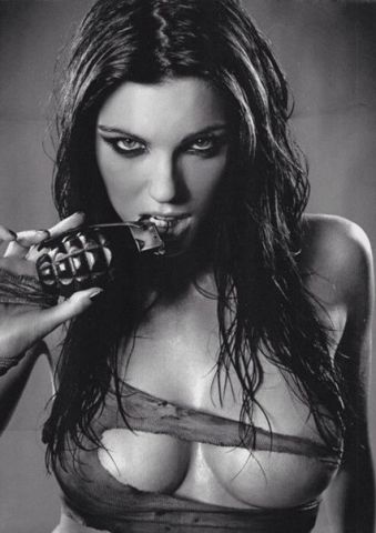 ​Тётеньки, которые меня в детстве за щёчки дёргая, говорили: "Вырастешь, я тебя своей невесткой сделаю"...ГДЕ ВЫ???