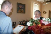 Павел Циколин поздравляем Михаила Бачина