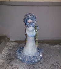 Снеговиг видима Снигурочка у Мрии)