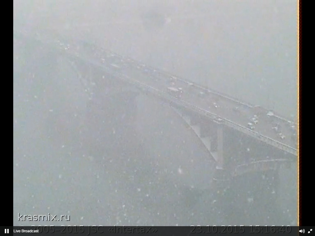 А в Красноярске сейчас снег валит)))