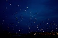 Первый общегородской запуск летающих фонарей