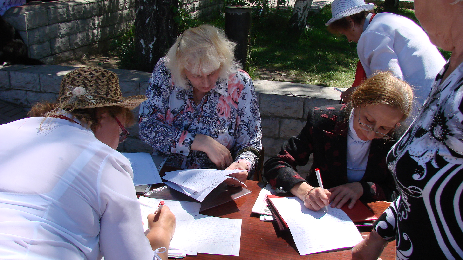 В ходе митинга собрано 263 подписи