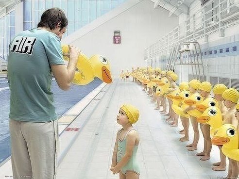 Любители плавать))))