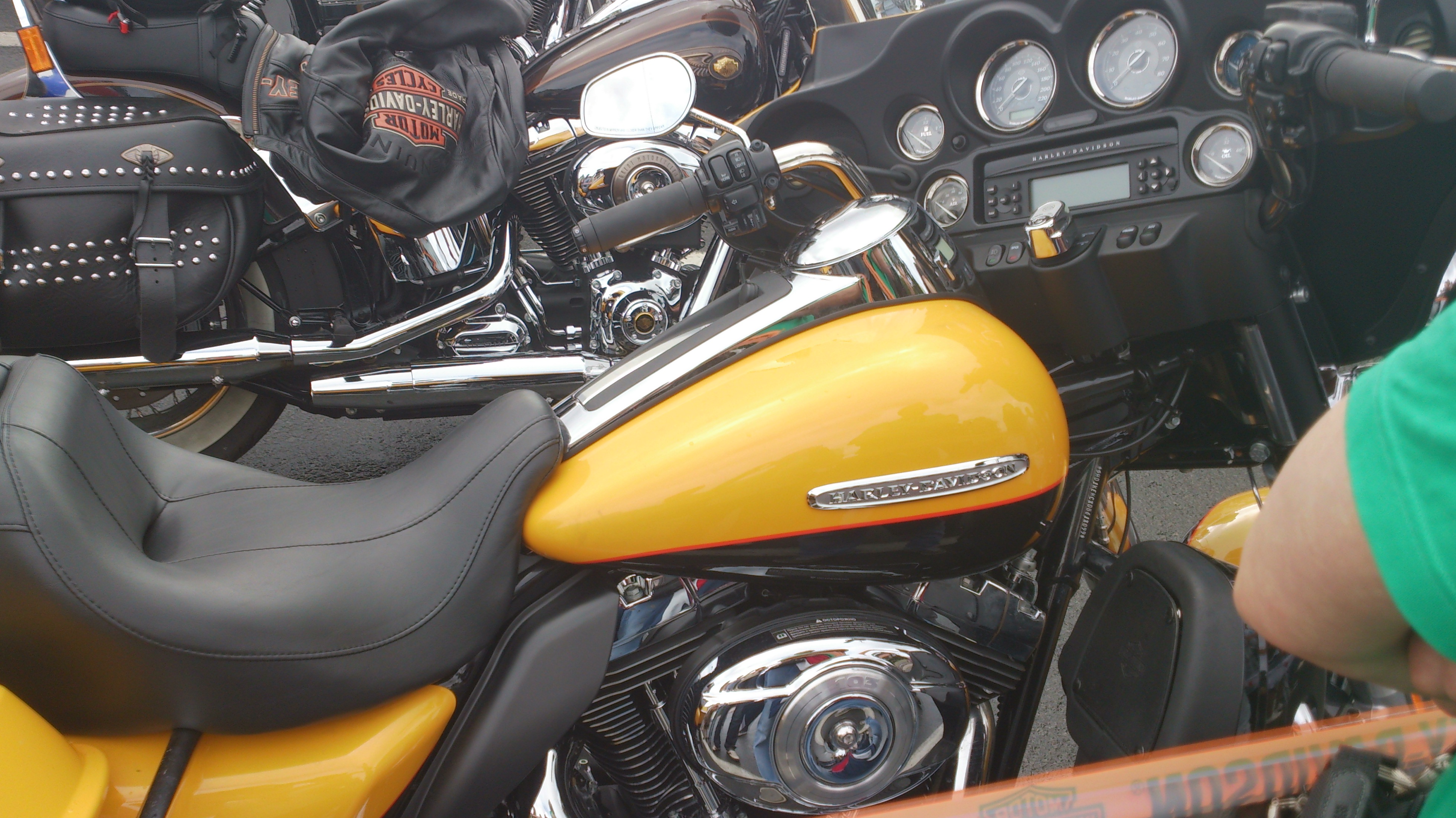 HD 2