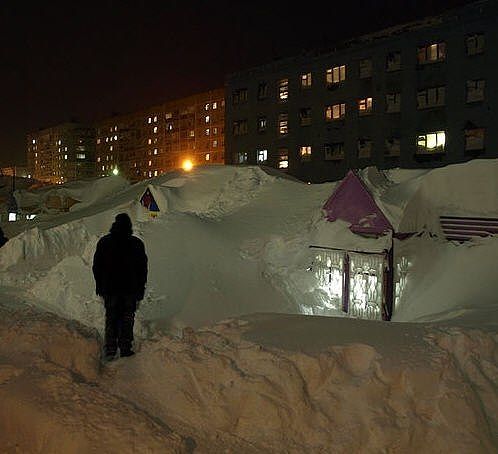 Норильск.Где то тут был магазин..