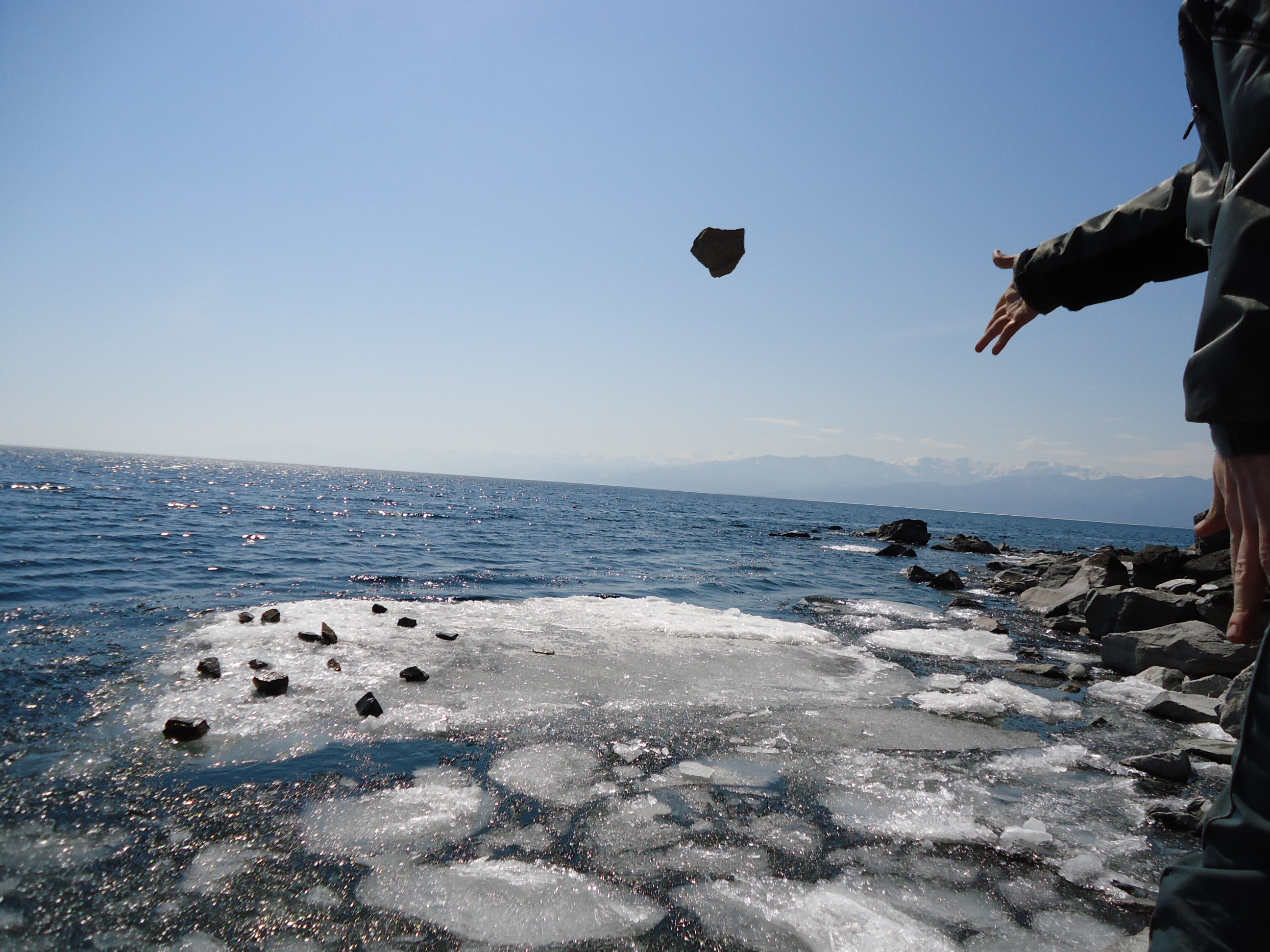 топление ледового корабля