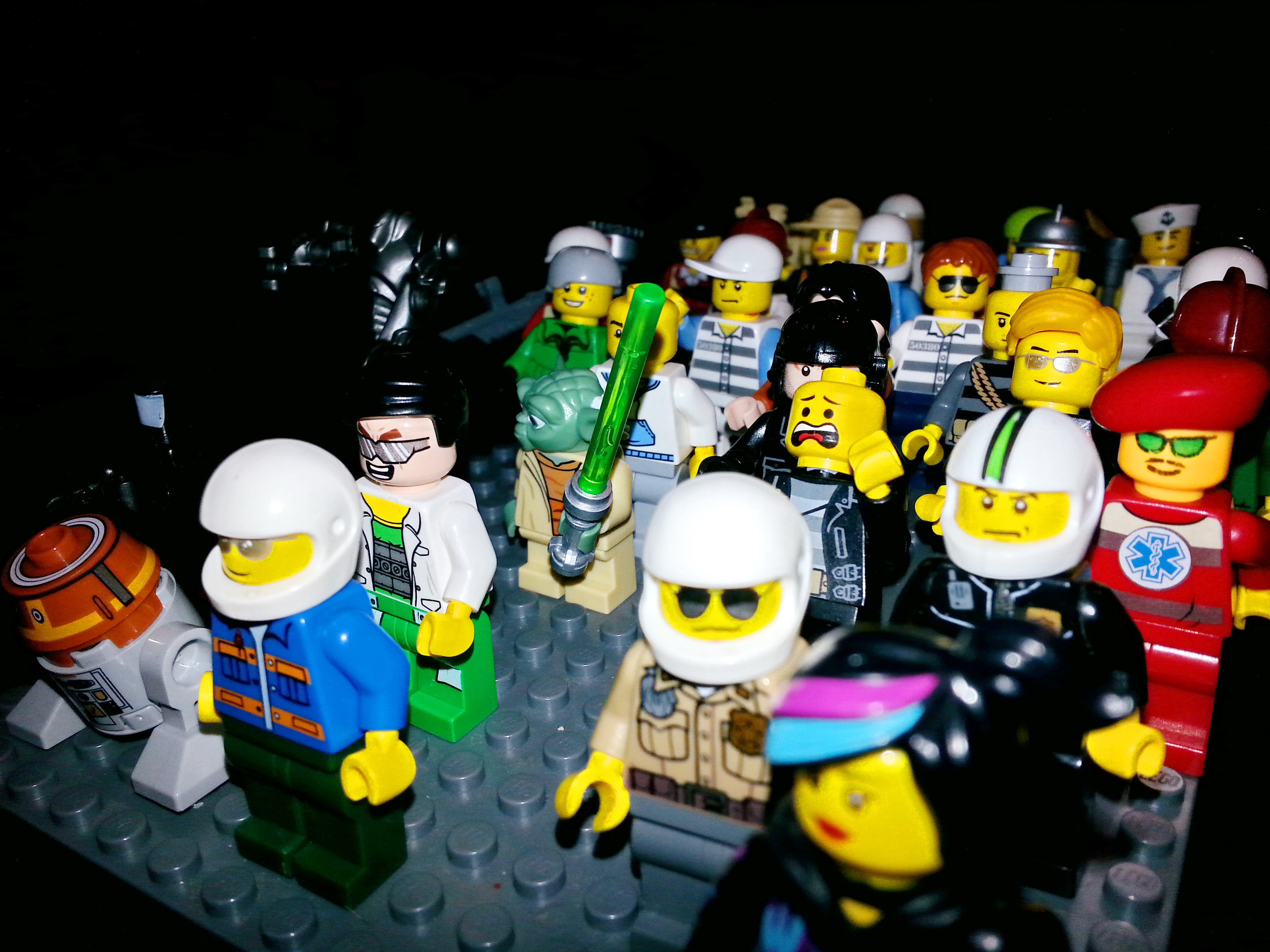 легодемонстрация за легоправа легофигурог))))