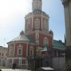 Храм около метро. Храм около метро.