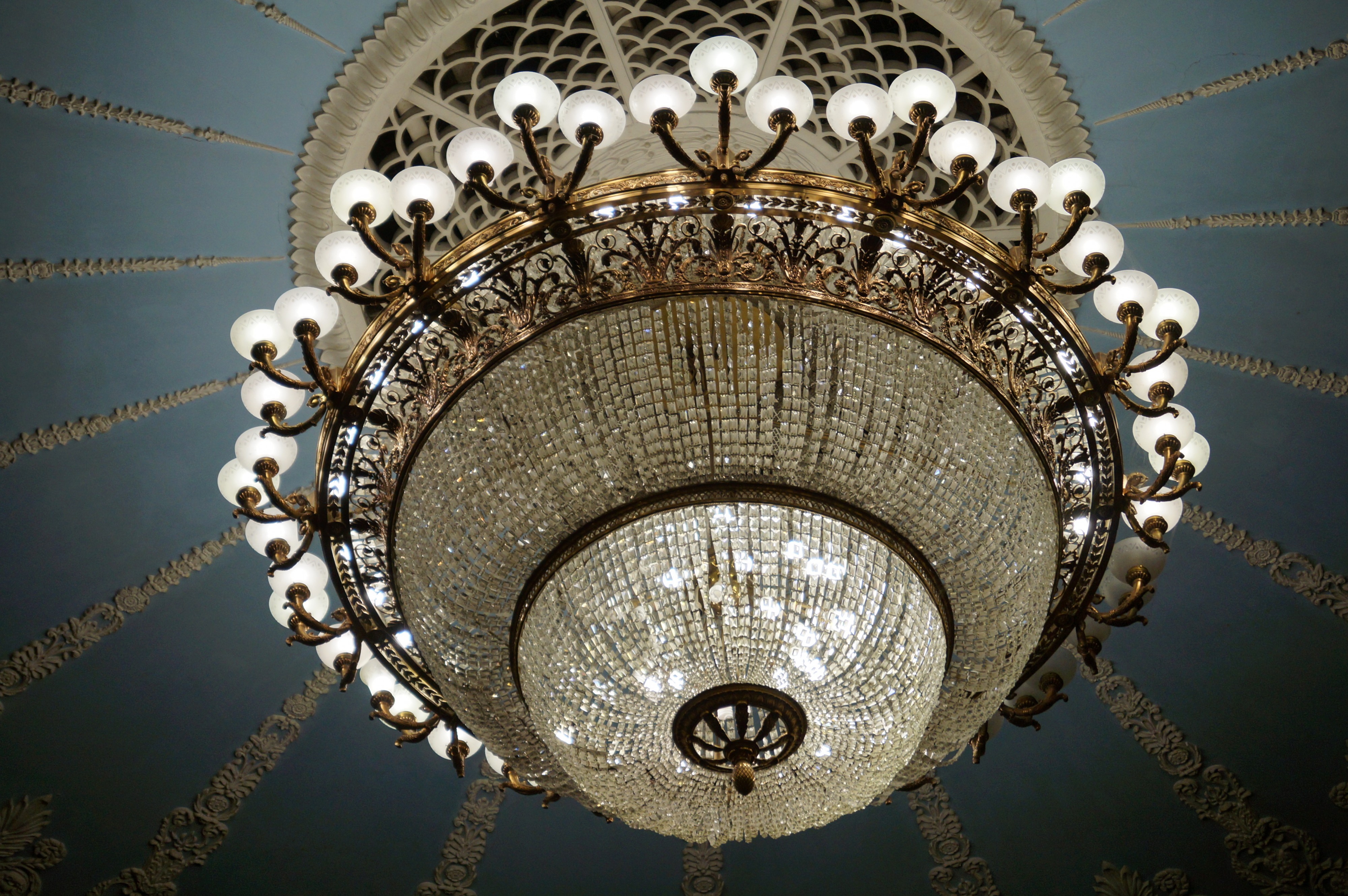 Люстра нефтехимическая