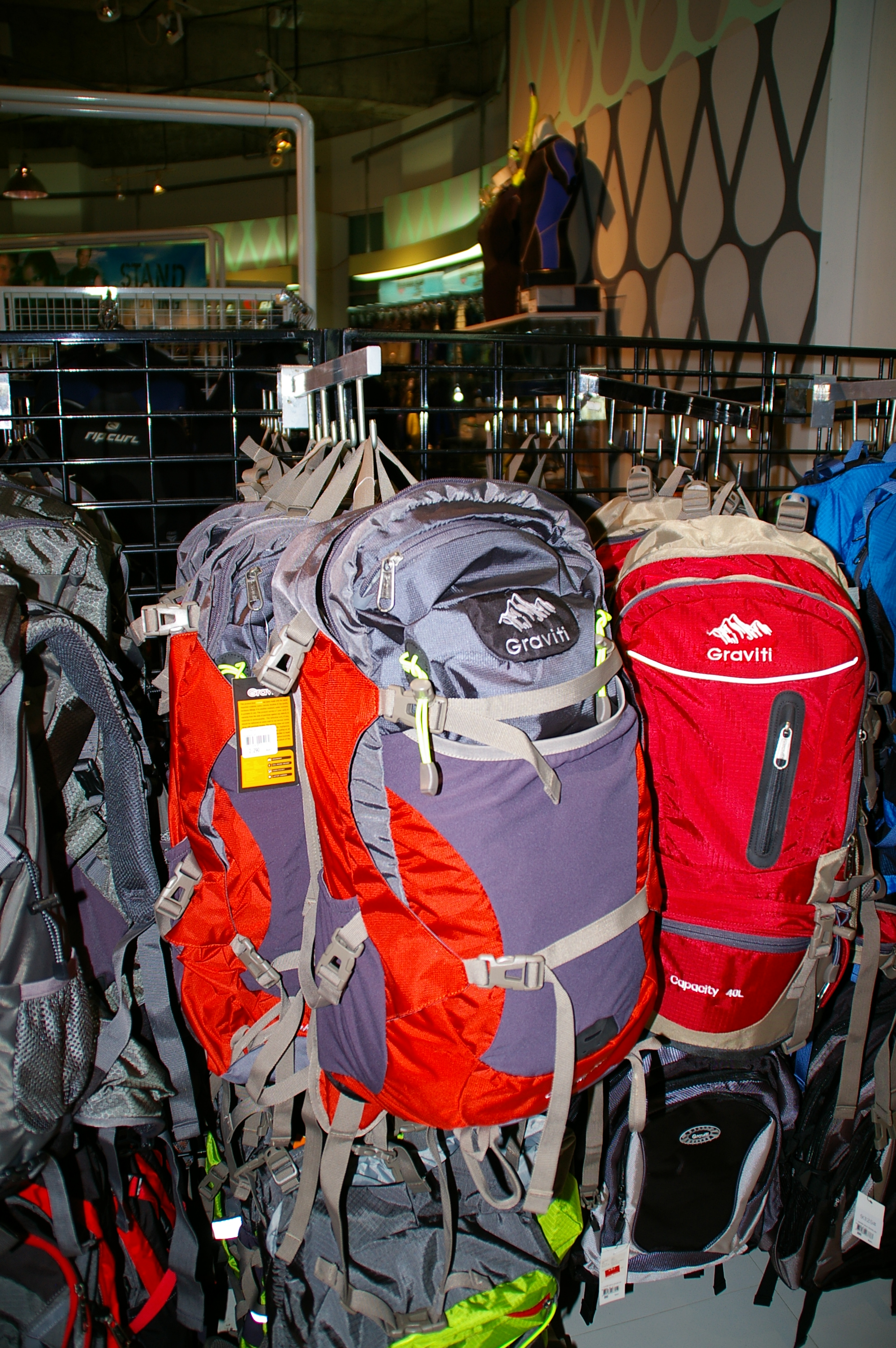 35 литров, 1200 бат 