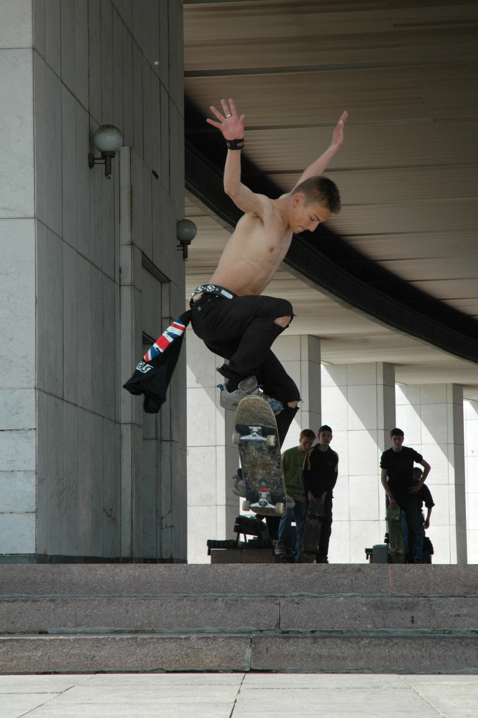 Масква. Молодежь тусуется