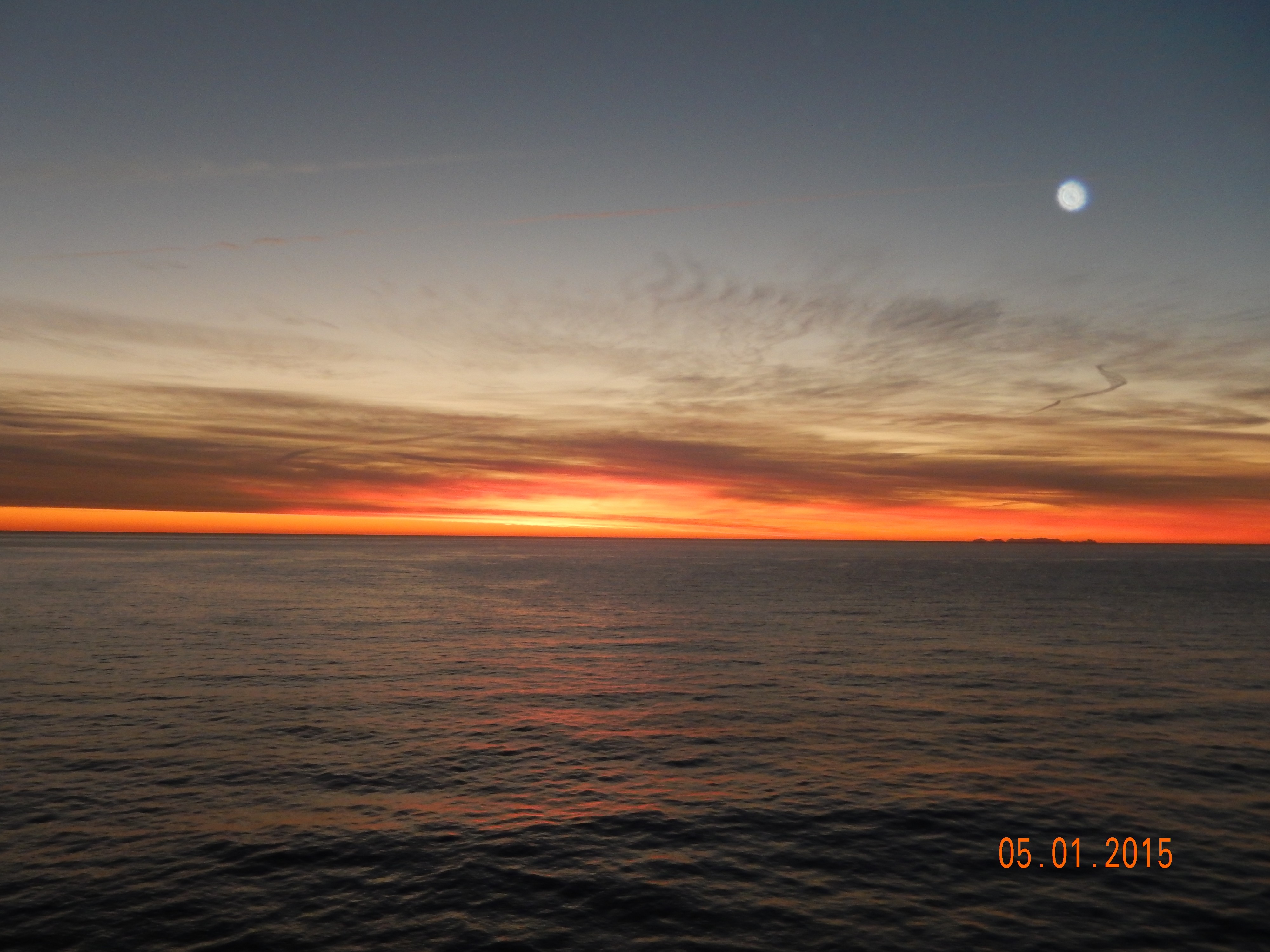 Рассвет на Средиземном море